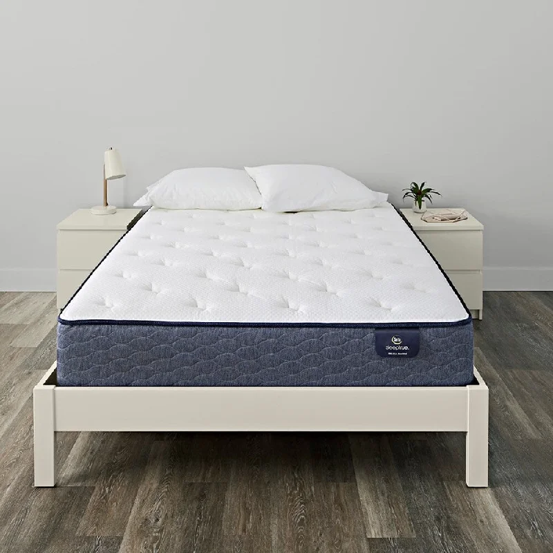 Serta SleepTrue 11.5-inch Alverson II Plush Innerspring Mattress Set