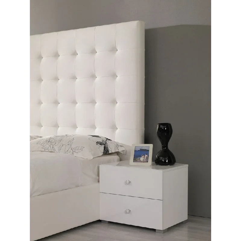 Modrest Lyrica Modern White Nightstand